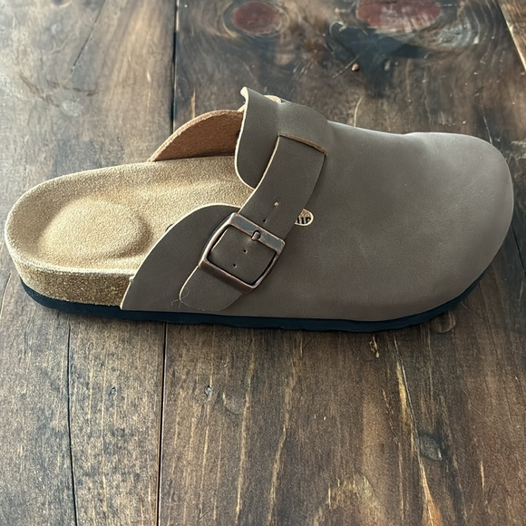 Project Cloud Suede Clogs - Picture 3 of 5
